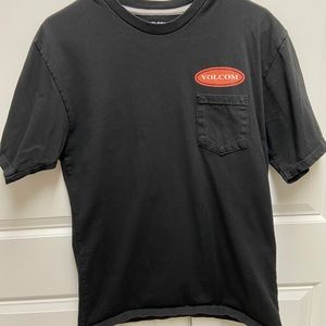 Volcom tee size medium